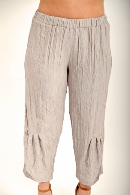 Pantalons, With A Parisian Cut - Wild Curves